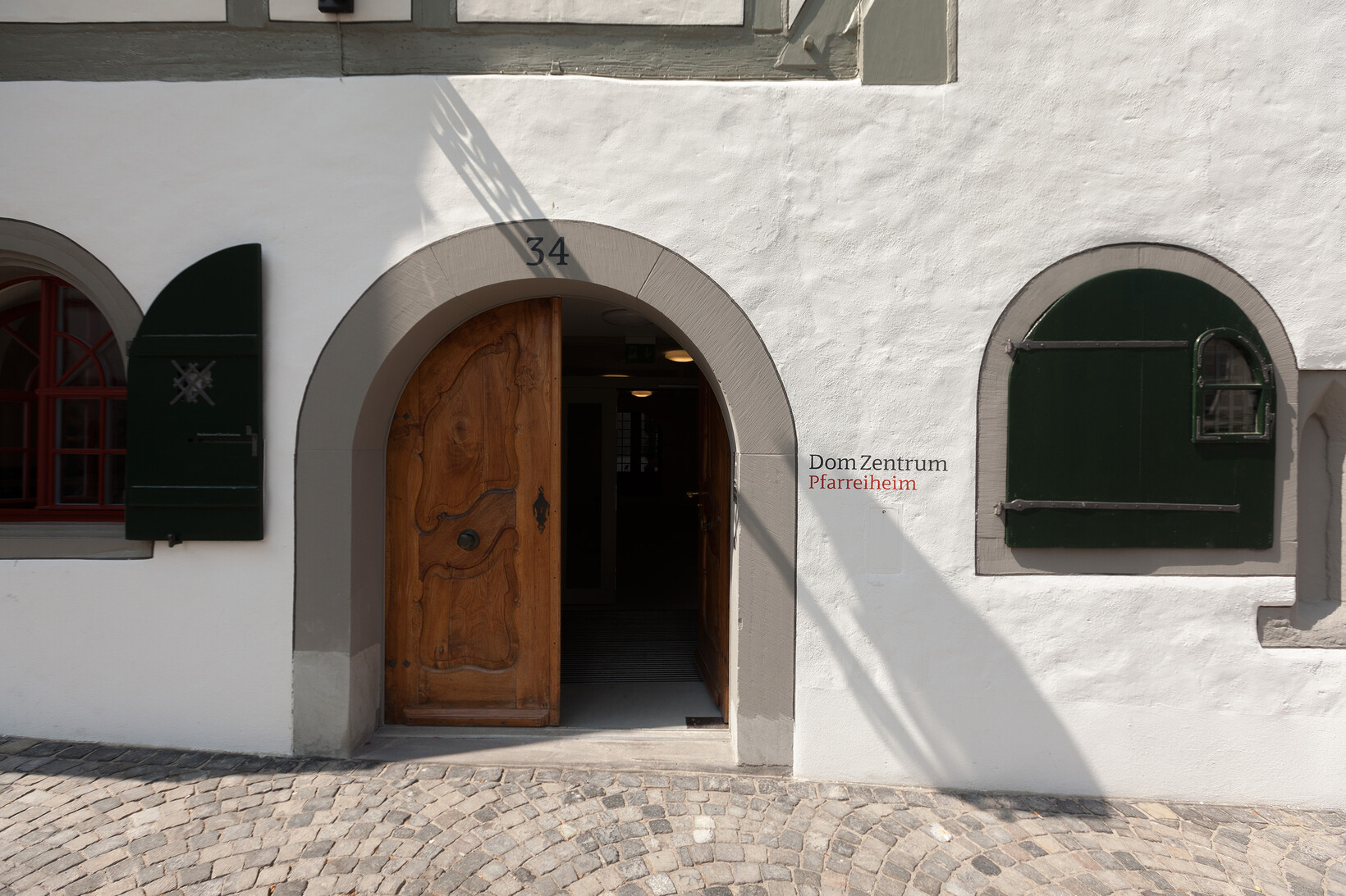 FEINFORM Grafik, Zürich - Atelier für Signaletik und Corporate Design: Projekt Domzentrum